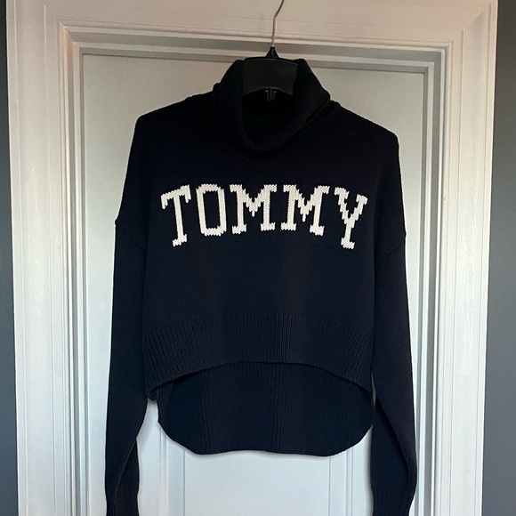 Tommy Jeans Logo Turtleneck Sweater Slouchy Navy Blue Urban Crop S/M READ GUC - Picture 3 of 14